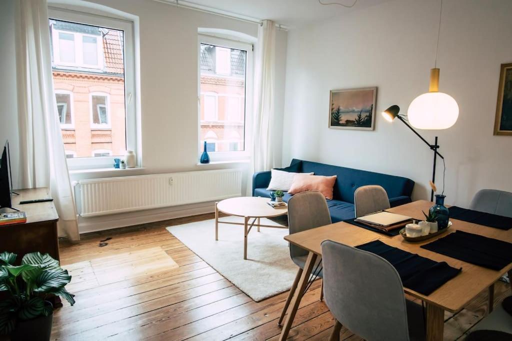 Sanierter Altbau, 2 Zimmer, 24-7 Check-In Kiel Kültér fotó